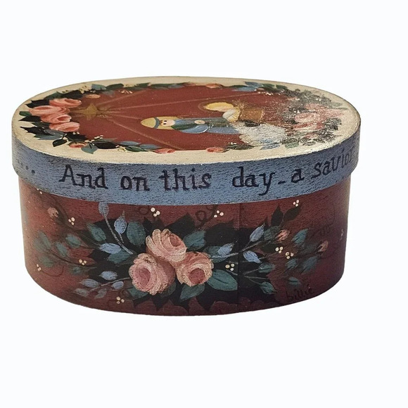 Hand Painted Artist Signed Oval Shaker Box Nativity Scene 6" x 4.75" - Picture 9 of 14